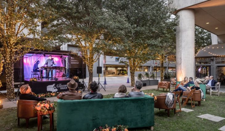 This Cute Little Concert Truck Is Currently Touring The Streets Of Dallas